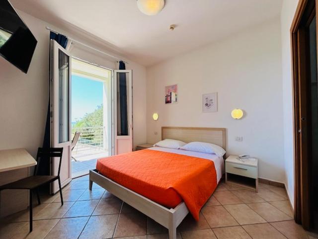 Hotel Aurora San Vincenzo Exteriör bild